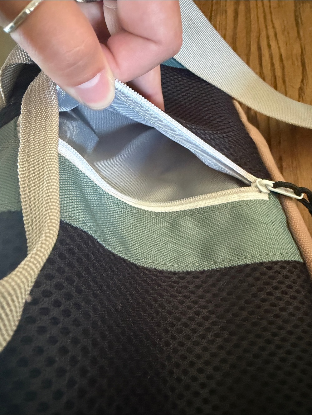 Kavu Green and Pink Sling Belt Bag - Picture 4 of 4
